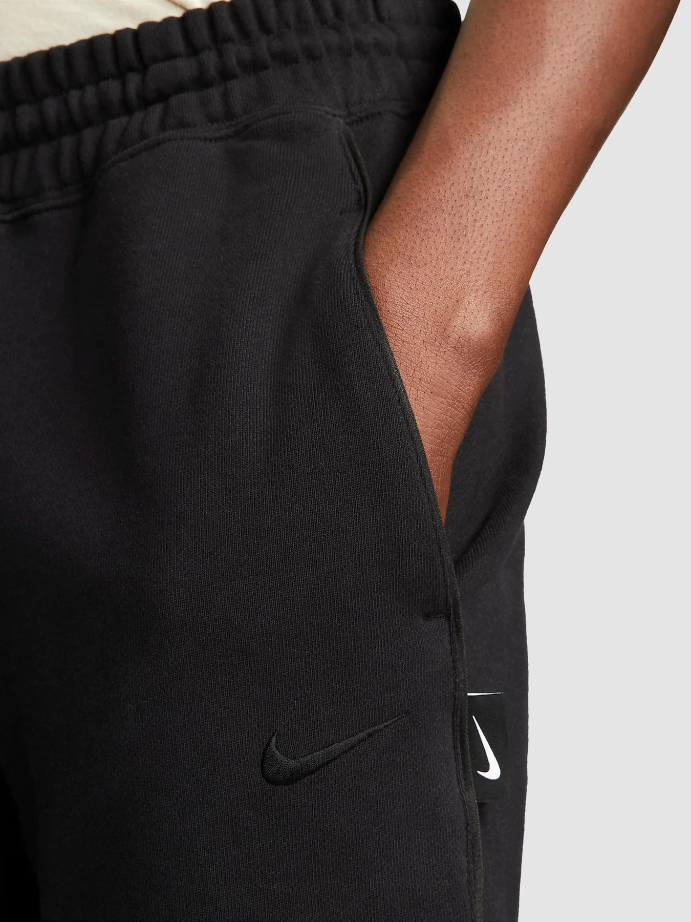 Брюки NIKE Swoosh Fleece Trousers модель DX0564-013 Фото
