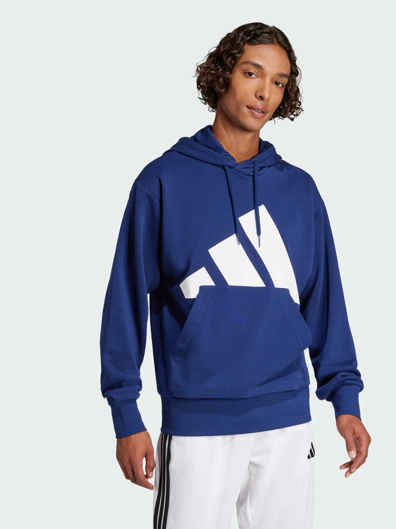 Худі та світшоти Adidas модель JE8890 Худі та світшоти Adidas модель JE8890 Фото