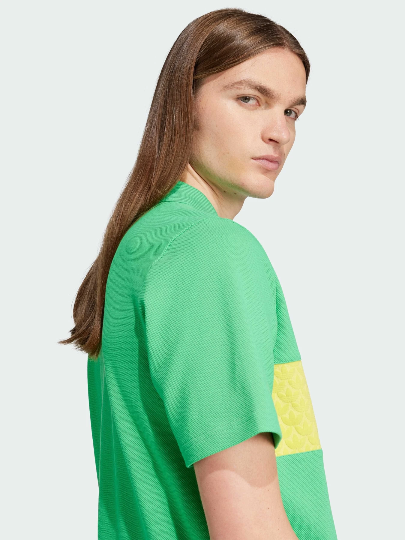 Футболки і поло Adidas Graphics модель JP4435 Фото