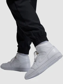 Штани NIKE Woven Trousers модель DZ3375-010 Фото