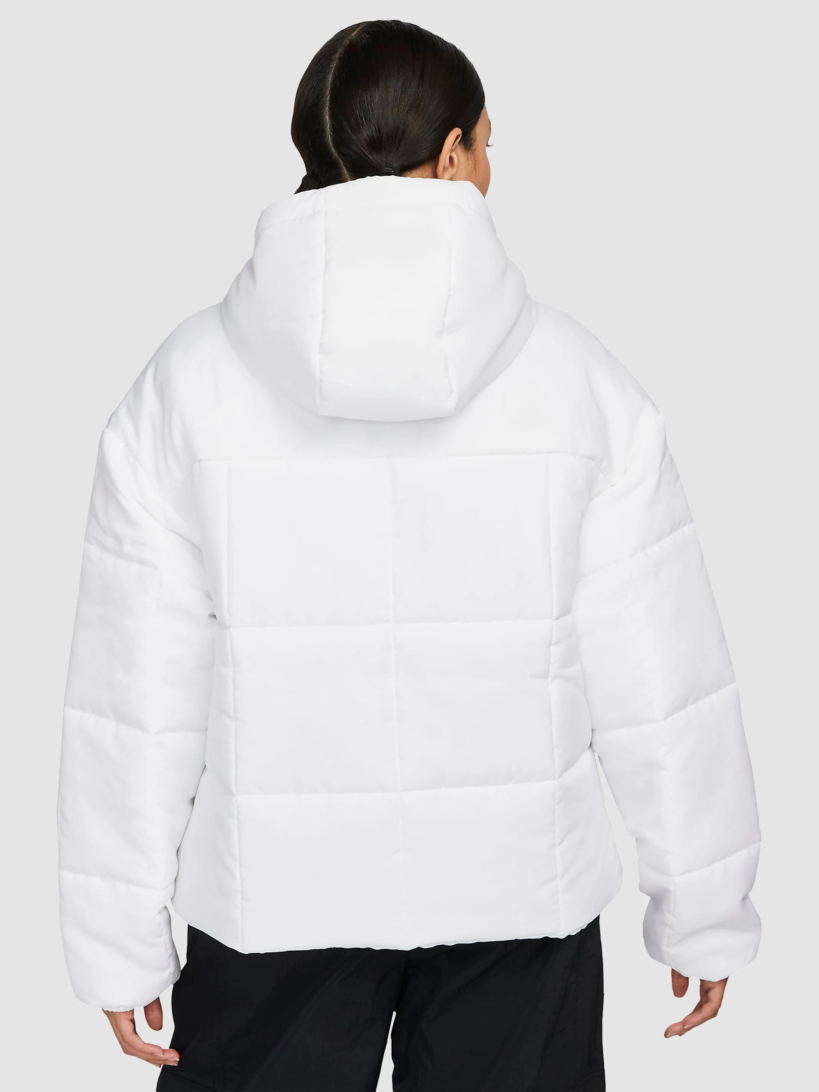 Жіноча Зимова куртка NIKE Sportswear Classic Puffer Therma-Fit Loose Hooded Jacket фото 2