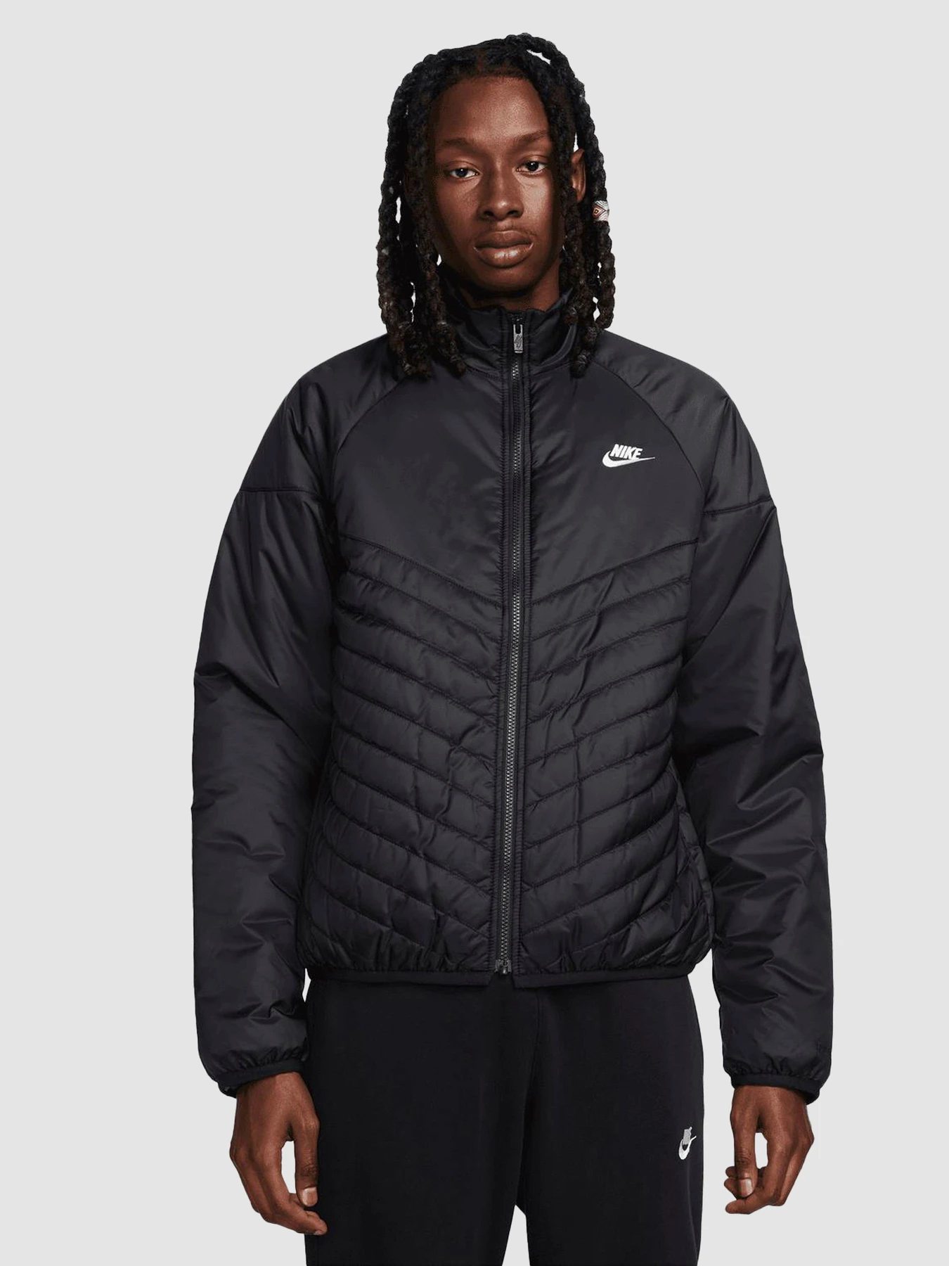 Куртки и дубленки NIKE M Nk Wr Tf Midweight Puffer модель FB8195-010 Куртки и дубленки NIKE M Nk Wr Tf Midweight Puffer модель FB8195-010 Фото