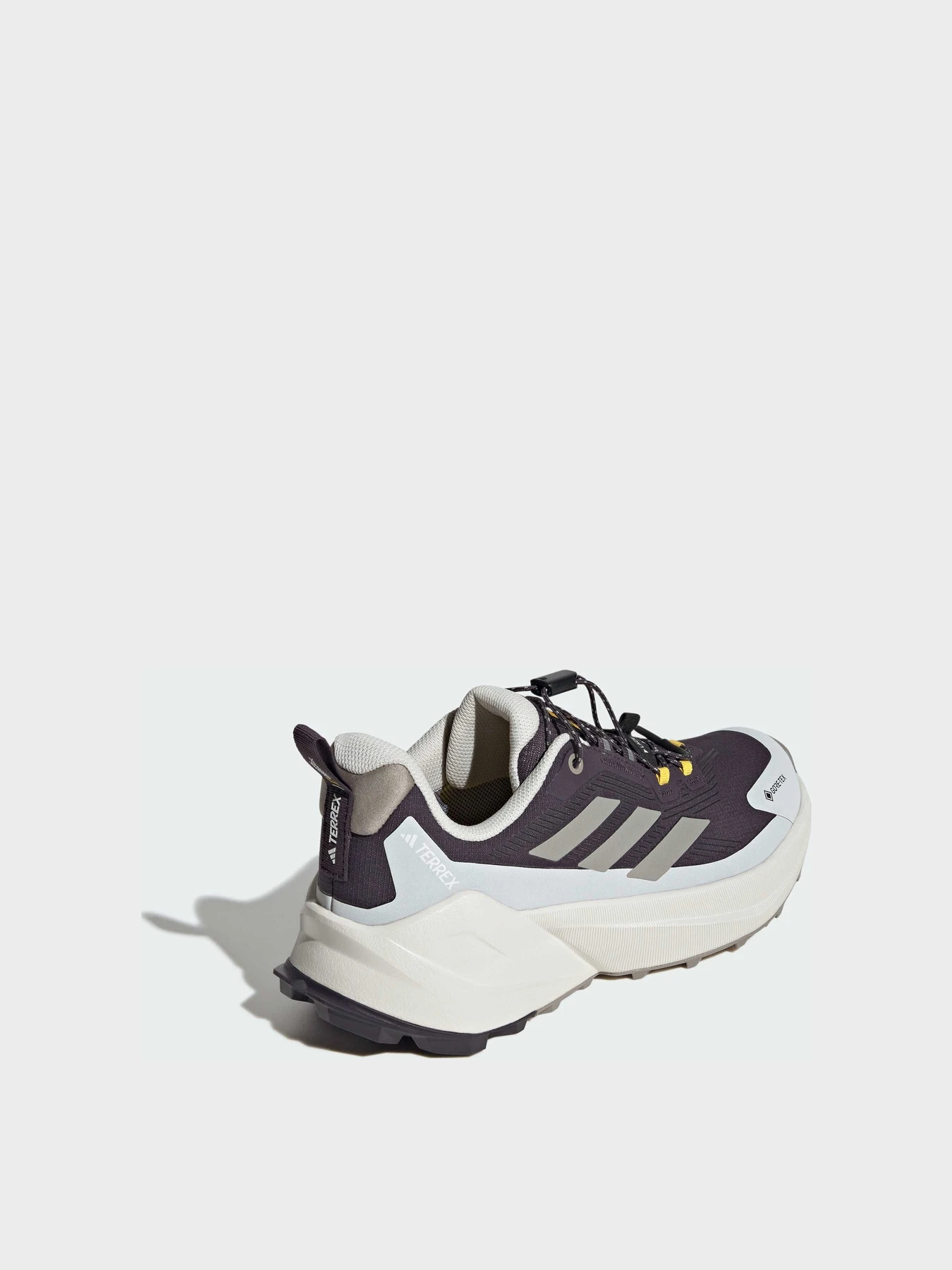 Кроссовки Adidas модель JP7065 Кроссовки Adidas модель JP7065 Фото