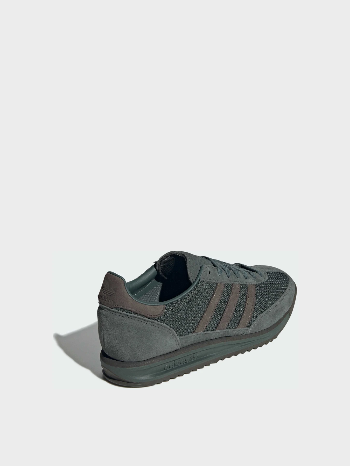 Кроссовки Adidas модель JH5105 Кроссовки Adidas модель JH5105 Фото