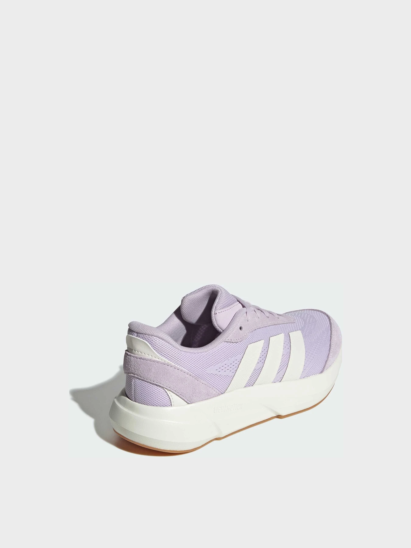 Кроссовки Adidas модель JH9322 Кроссовки Adidas модель JH9322 Фото