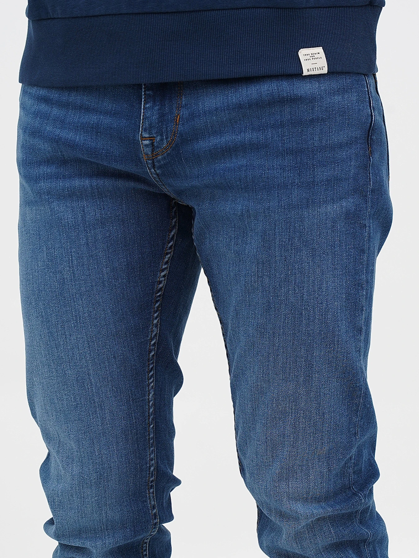Джинсы Mustang Jeans Boston модель 1015289 Джинсы Mustang Jeans Boston модель 1015289 Фото