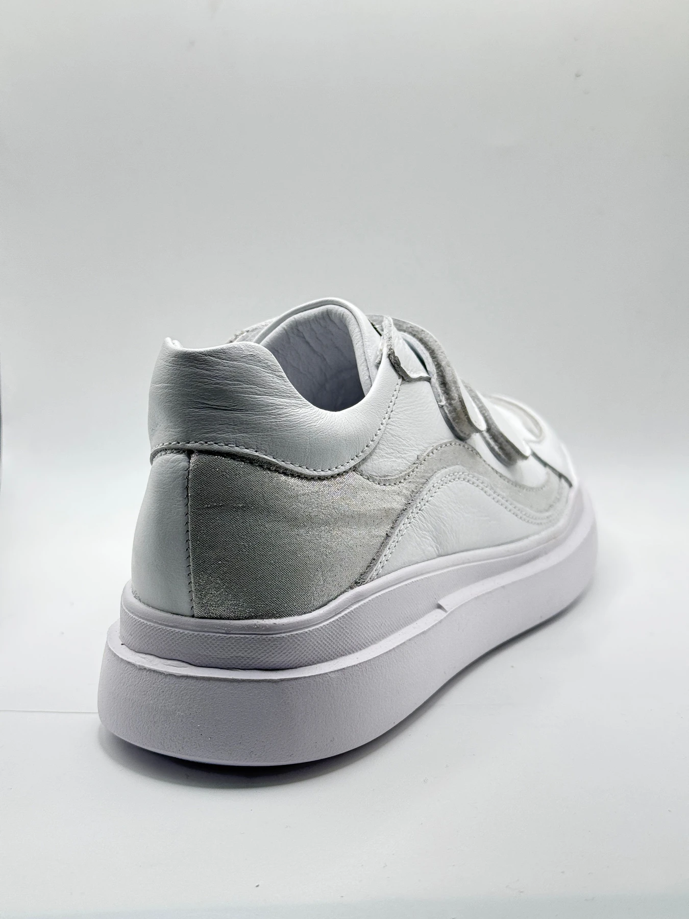 Кроссовки Perlina модель 105white25 Кроссовки Perlina модель 105white25 Фото