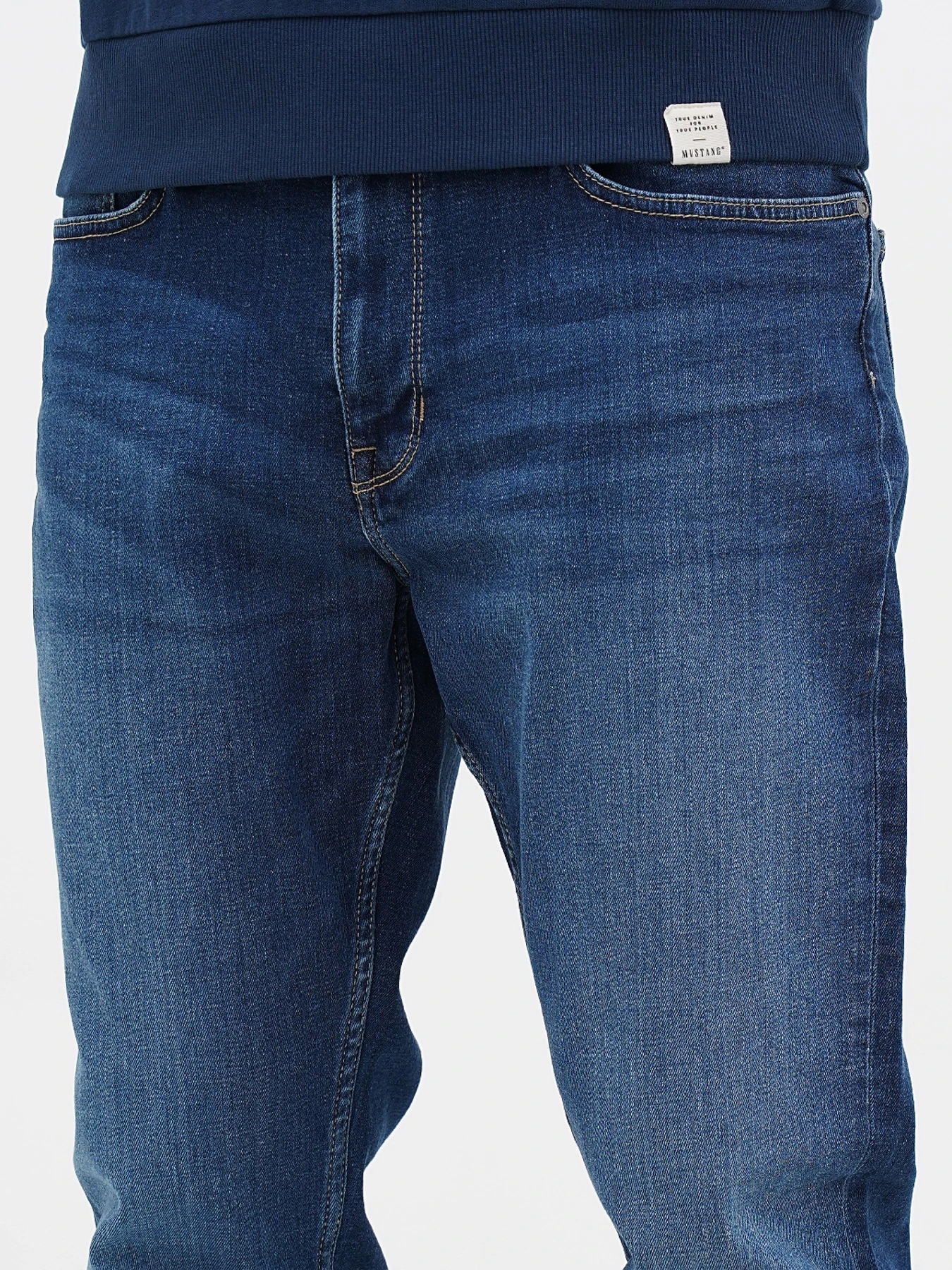 Джинсы Mustang Jeans Orlando Slim модель 1013708 Джинсы Mustang Jeans Orlando Slim модель 1013708 Фото