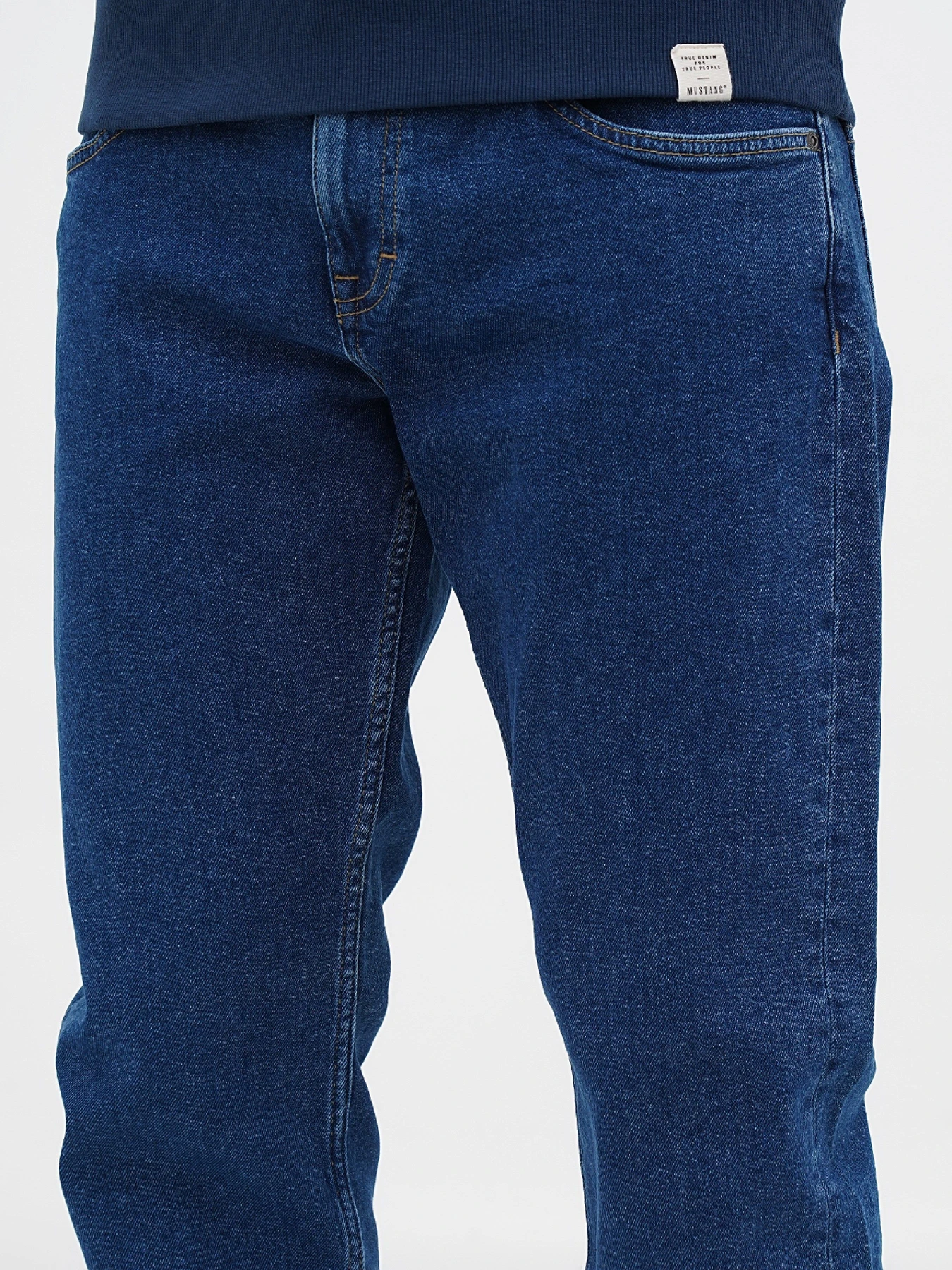 Джинсы Mustang Jeans Denver Straight модель 1014878 Джинсы Mustang Jeans Denver Straight модель 1014878 Фото