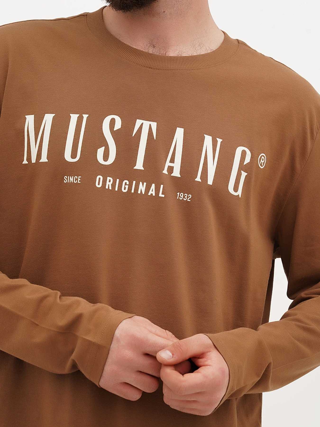 Худи и свитшоты Mustang Jeans Adrian C модель 1014464 Худи и свитшоты Mustang Jeans Adrian C модель 1014464 Фото