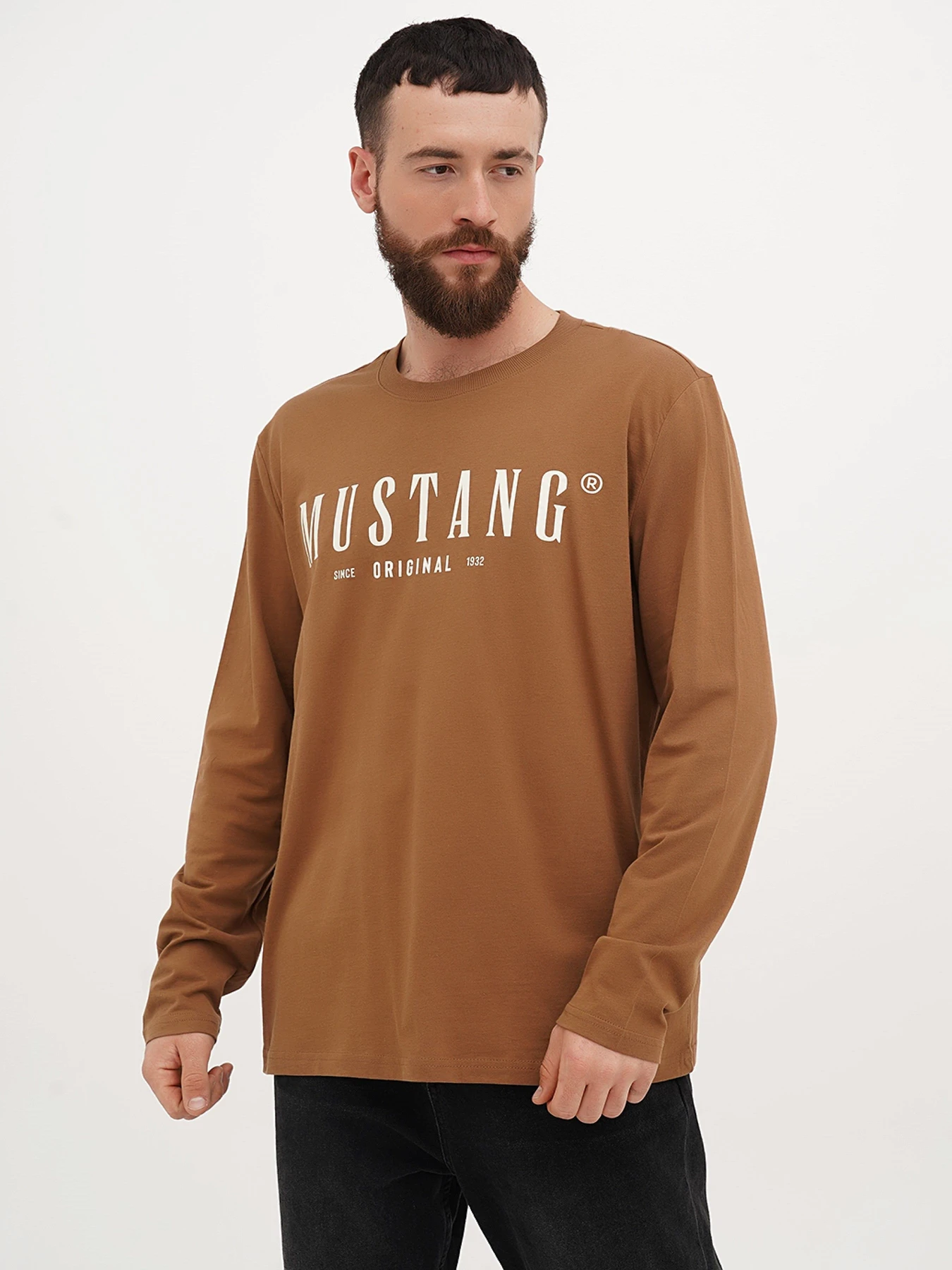 Худи и свитшоты Mustang Jeans Adrian C модель 1014464 Худи и свитшоты Mustang Jeans Adrian C модель 1014464 Фото