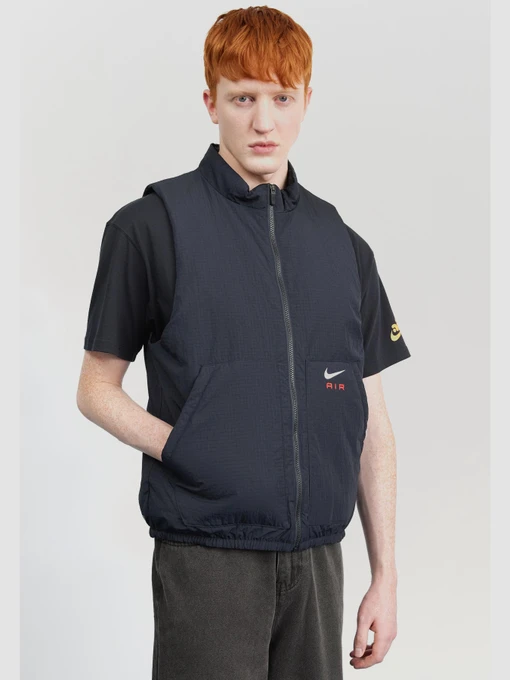 Куртки та дублянки NIKE Air Insulated Woven Vest модель FZ4697-010 Фото