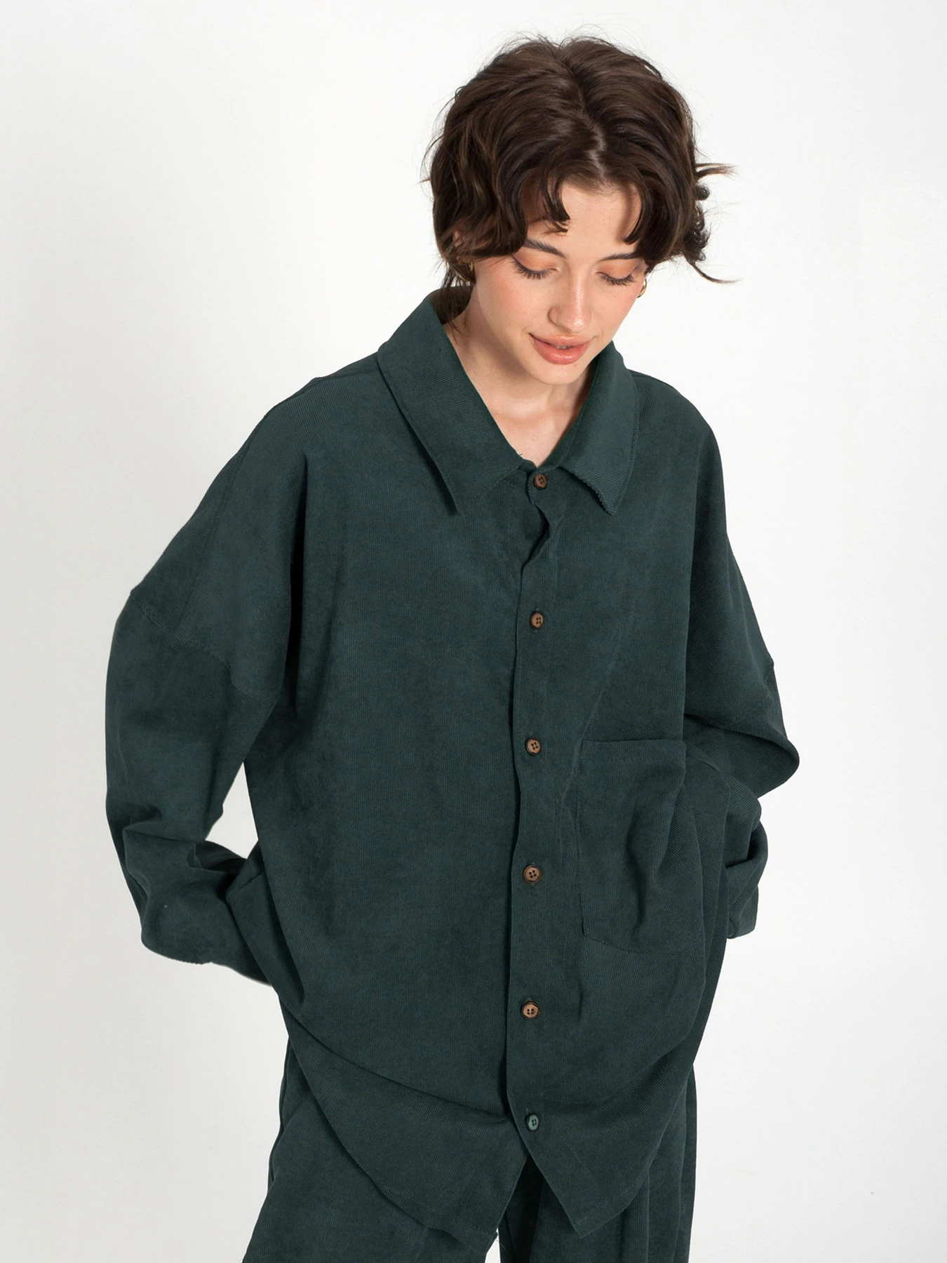 Сорочки IJ модель ij-sorochka-velvet-emerald Сорочки IJ модель ij-sorochka-velvet-emerald Фото