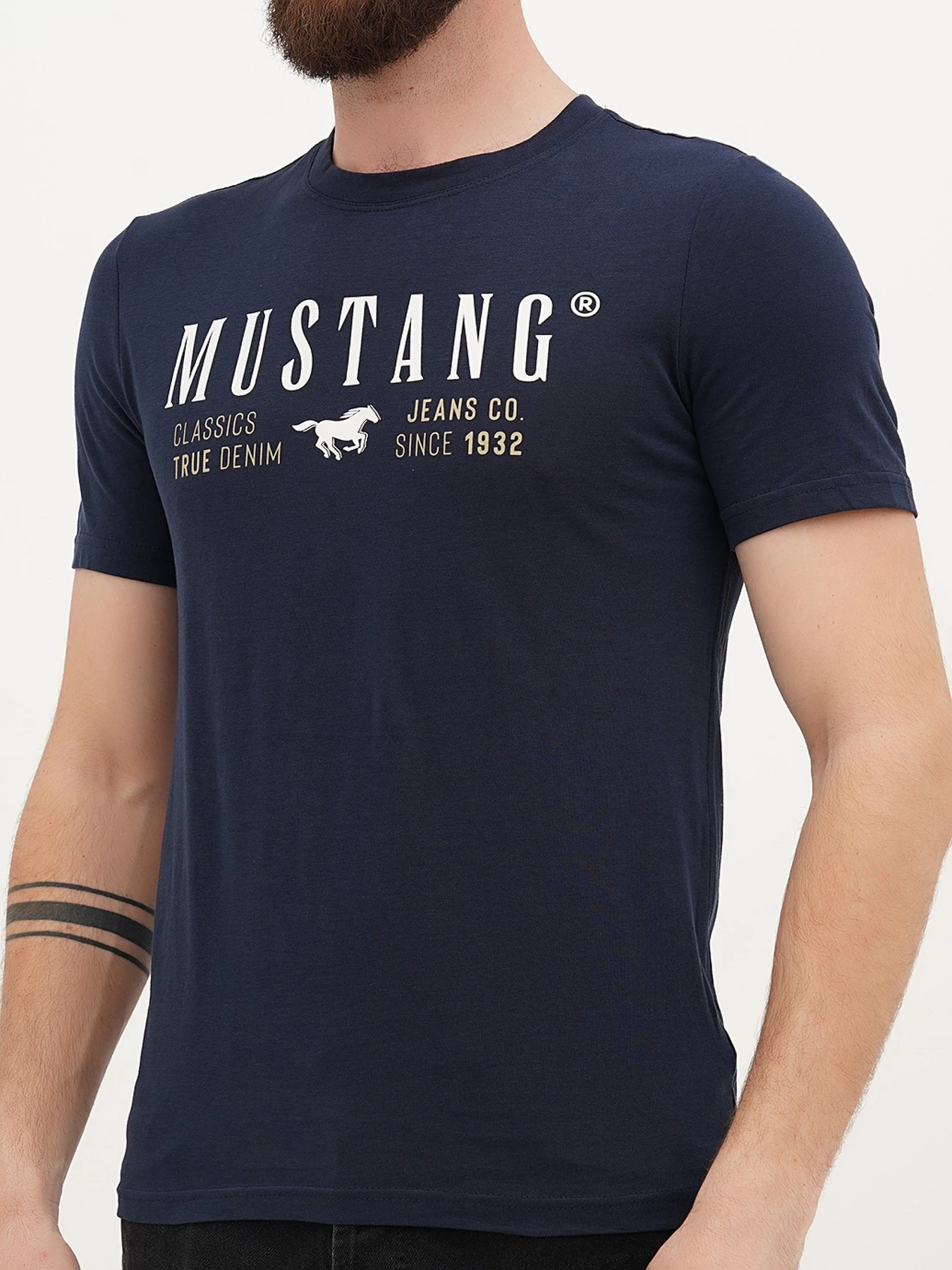 Футболки і поло Mustang Jeans Alex C Print модель 1014094 Фото