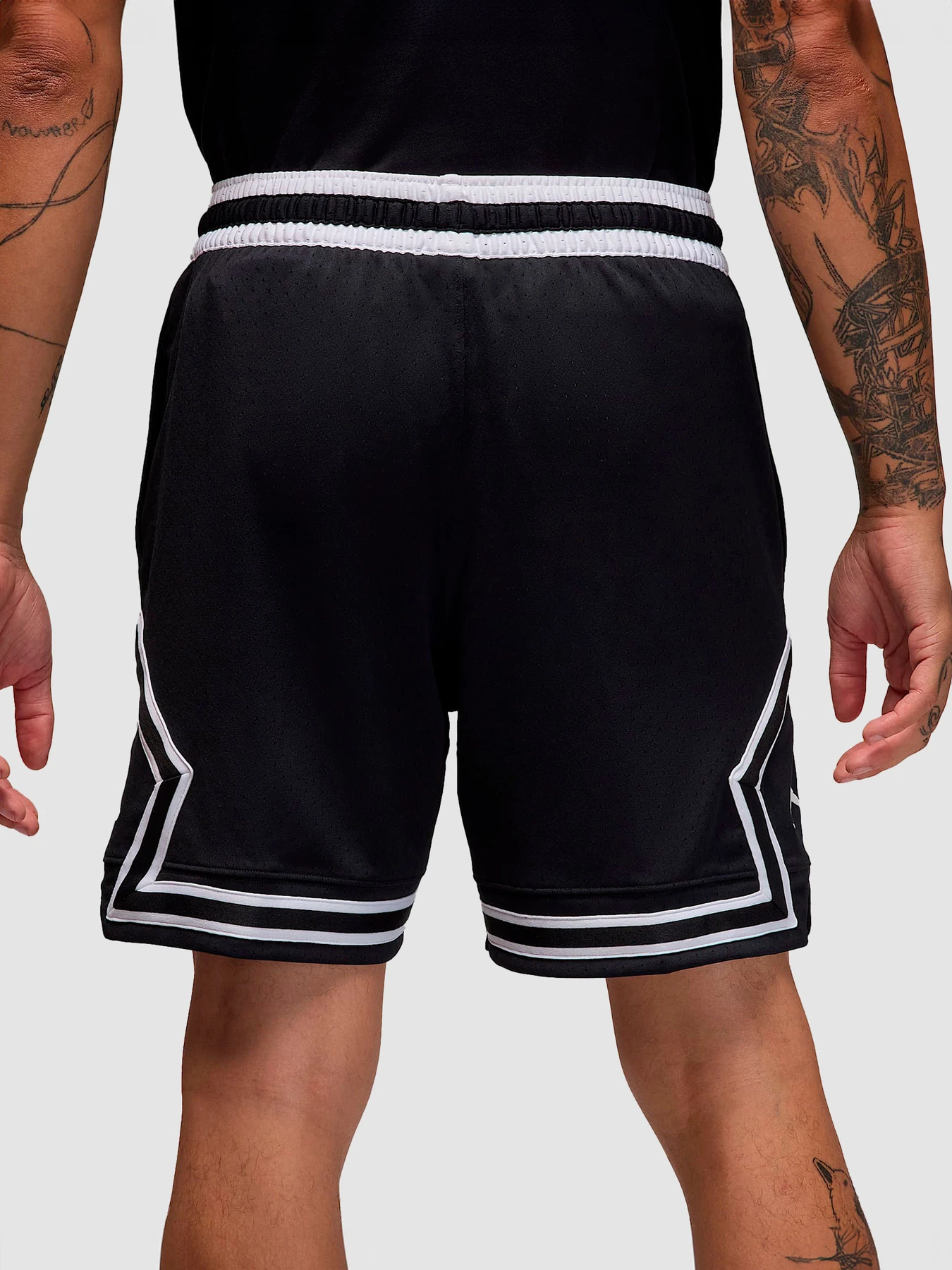 Шорти Jordan Dri-Fit Mesh Diamond модель HF9910-010 Шорти Jordan Dri-Fit Mesh Diamond модель HF9910-010 Фото