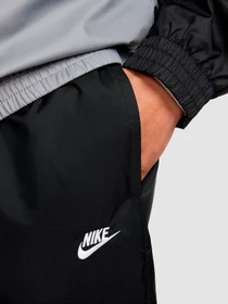 Костюмы NIKE Woven Tracksuit модель HJ1985-010 Фото