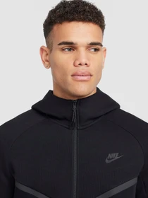 Худі та світшоти NIKE Sportswear Tech Fleece Windrunner модель HV0949-010 Фото