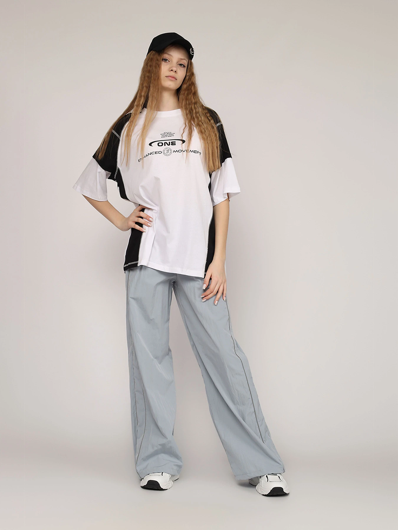 Джинсы YUKI модель ЦБ-00271012 Джинсы YUKI модель ЦБ-00271012 Фото