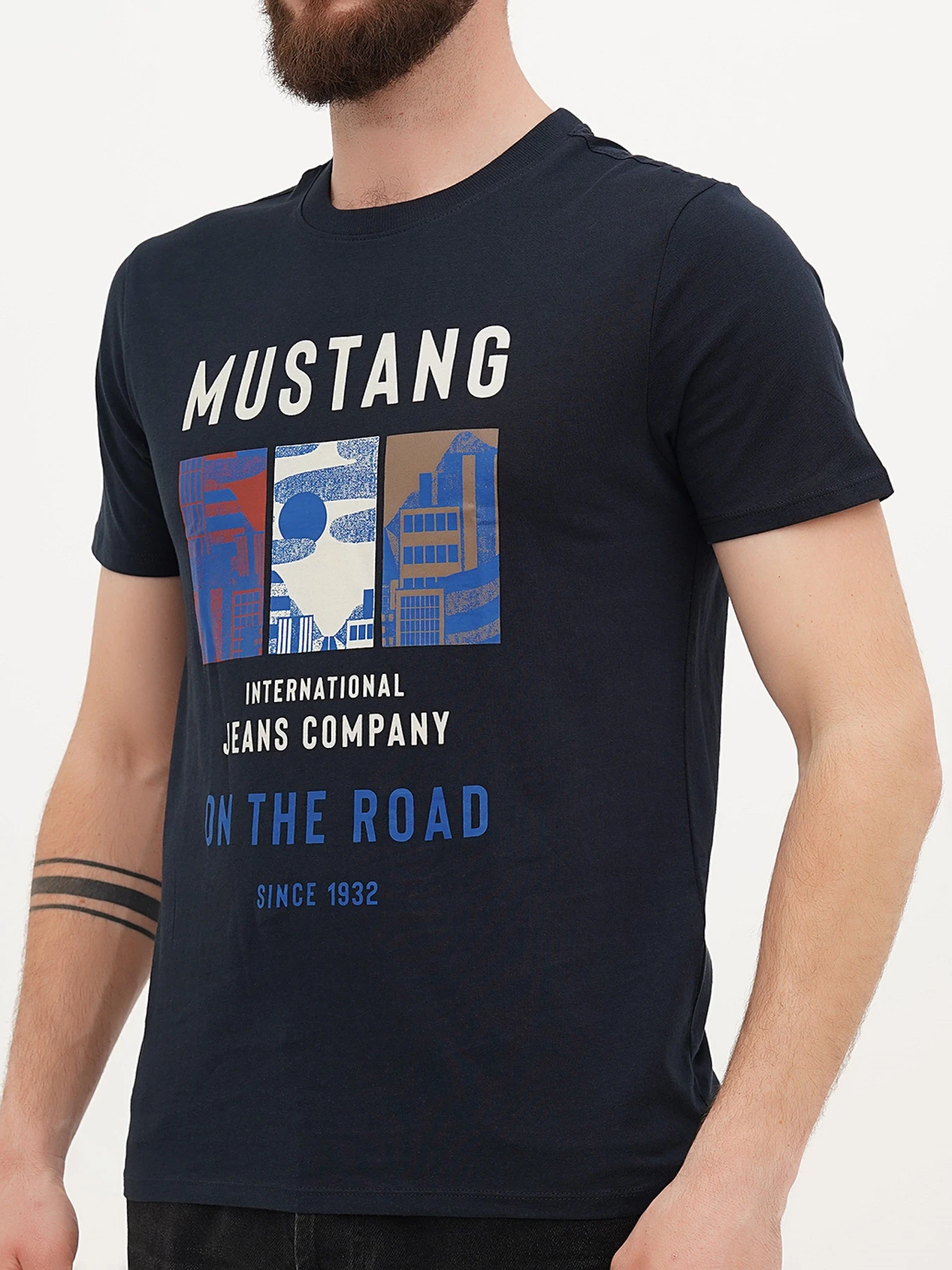 Футболки и поло Mustang Jeans Alex C Print модель 1014453 Футболки и поло Mustang Jeans Alex C Print модель 1014453 Фото