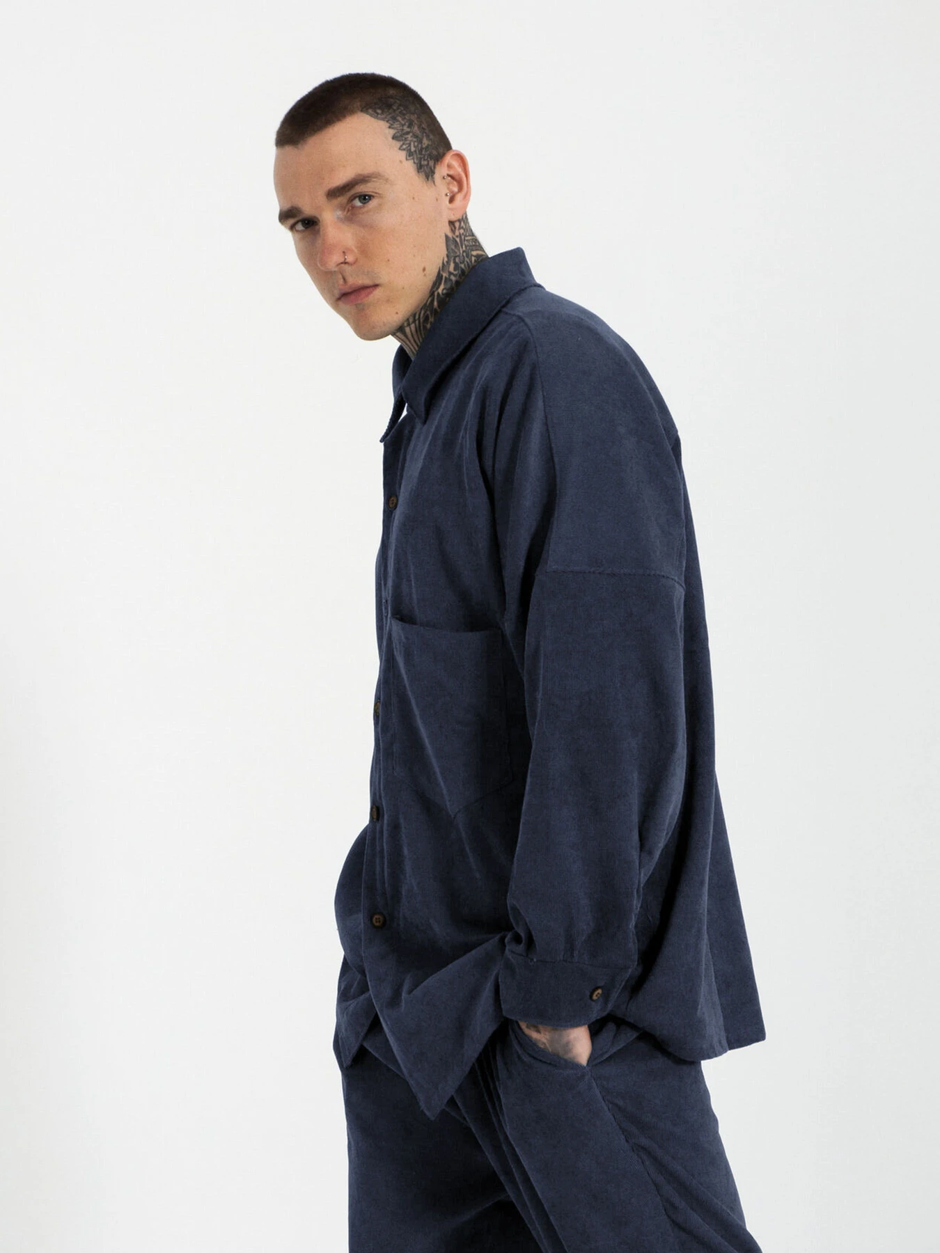 Рубашки IJ модель ij-sorochka-velvet-jeans-men Фото