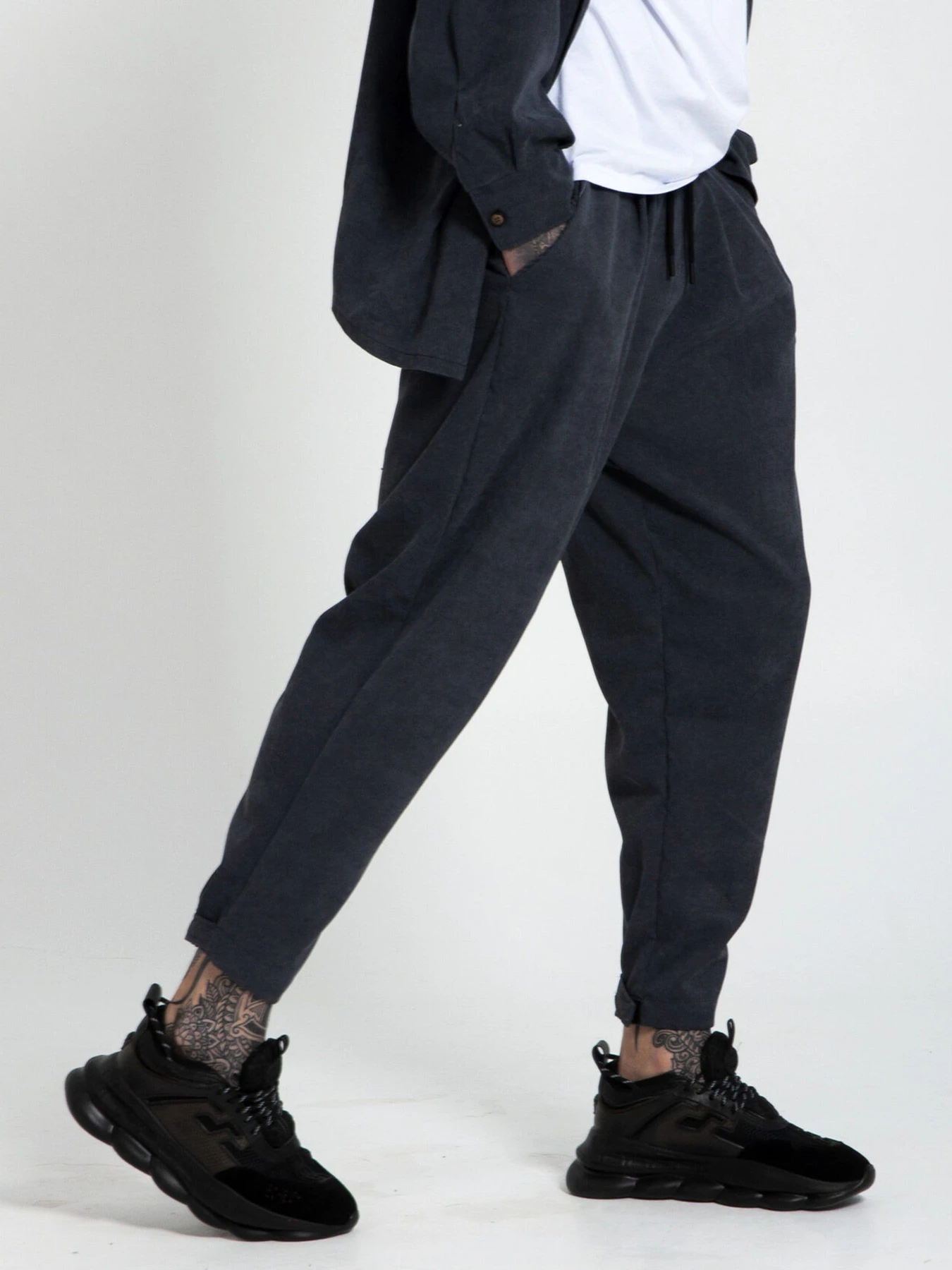Штани IJ модель ij-pants-lip-velvet-grafit-man Штани IJ модель ij-pants-lip-velvet-grafit-man Фото