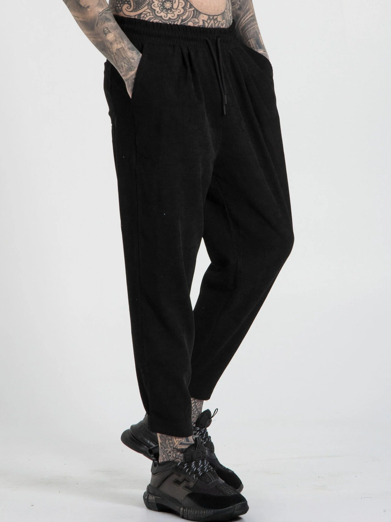 Штани IJ модель ij-pants-lip-velvet-black-man Штани IJ модель ij-pants-lip-velvet-black-man Фото