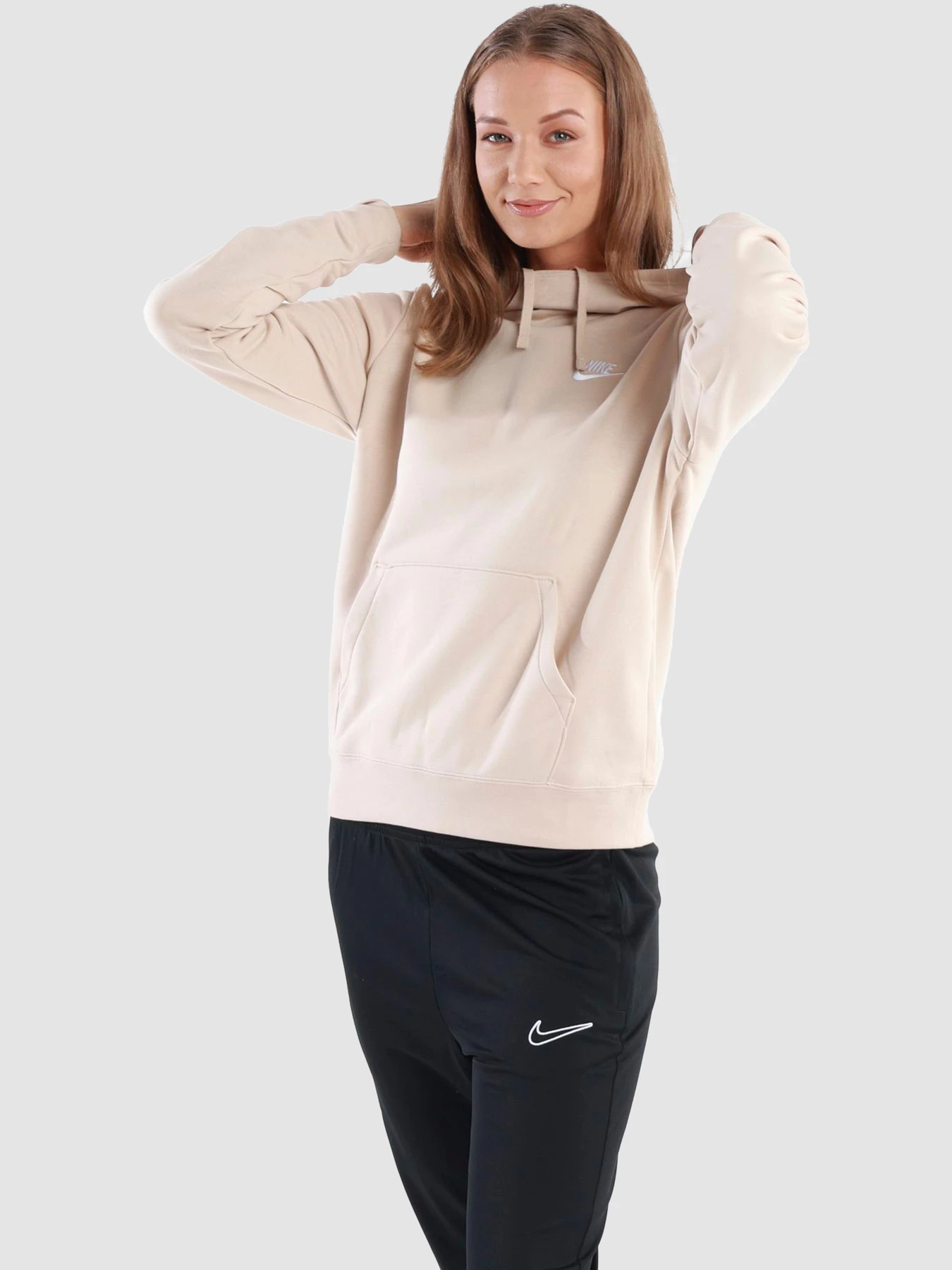 Худі та світшоти NIKE Nsw Club Flc модель DQ5415-126 Худі та світшоти NIKE Nsw Club Flc модель DQ5415-126 Фото