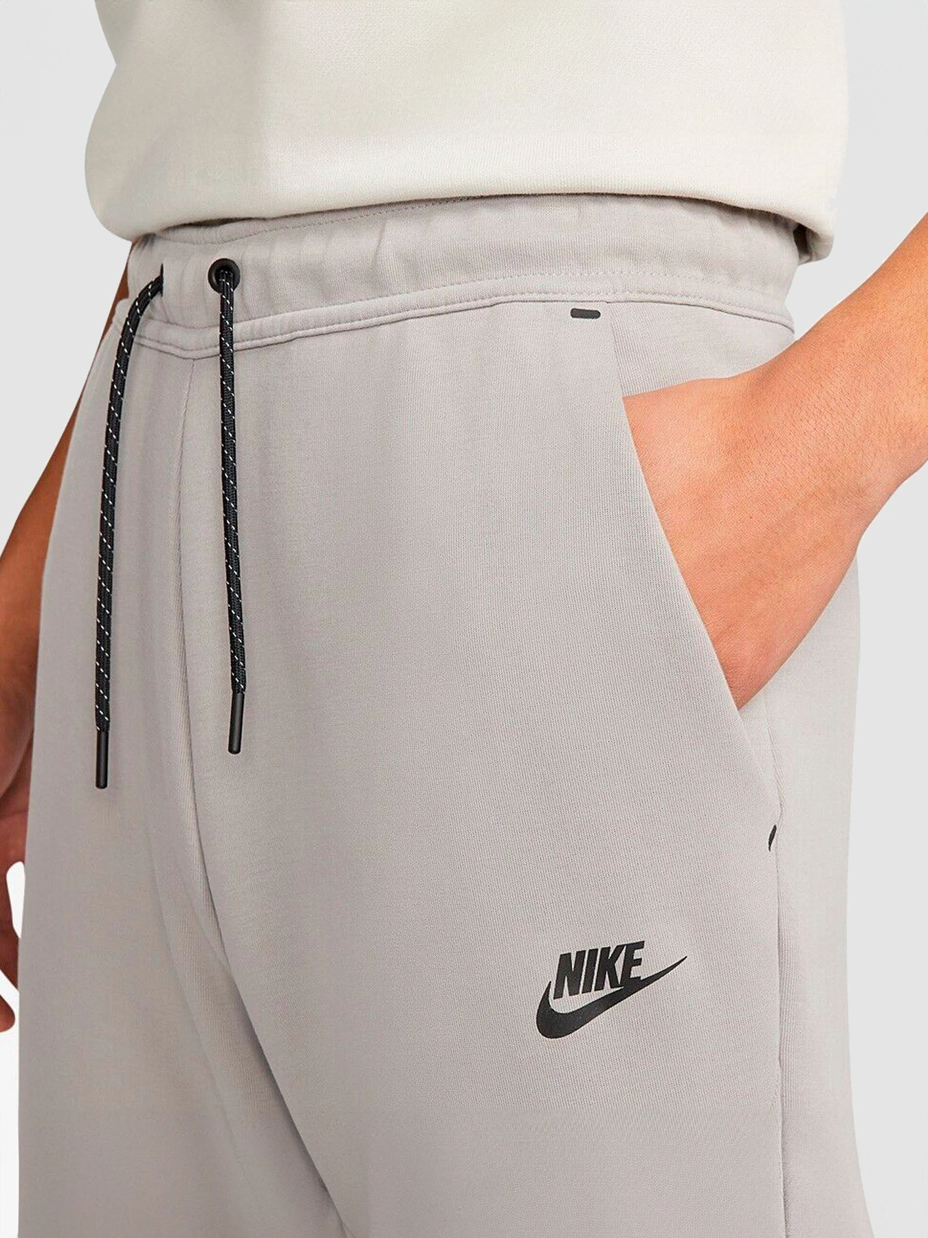 Брюки NIKE Sportswear Tech Fleece Jogger модель DV0538-016 Брюки NIKE Sportswear Tech Fleece Jogger модель DV0538-016 Фото