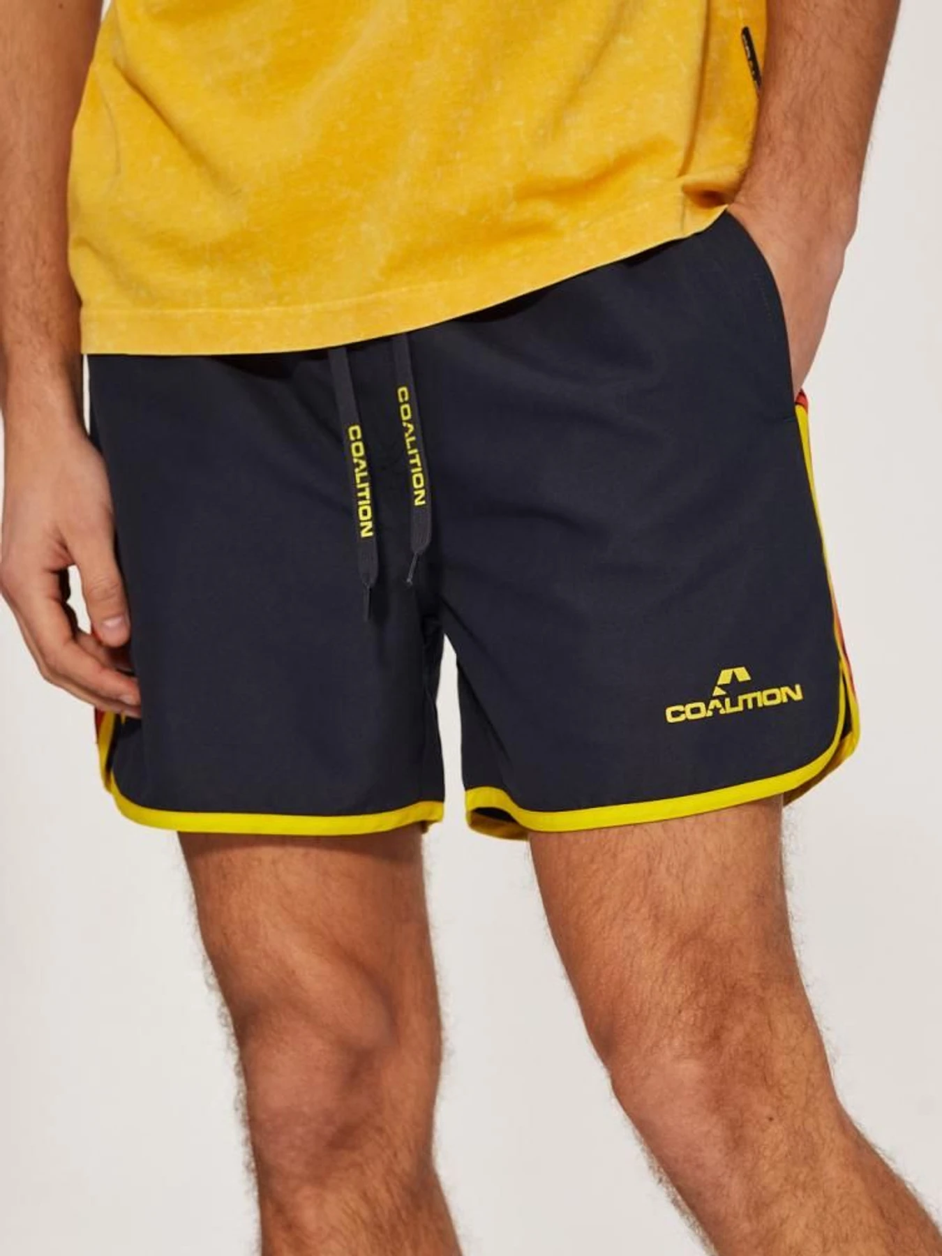 Одяг для пляжу DIVERSE Cltn Retros модель 10039691 Одяг для пляжу DIVERSE Cltn Retros модель 10039691 Фото