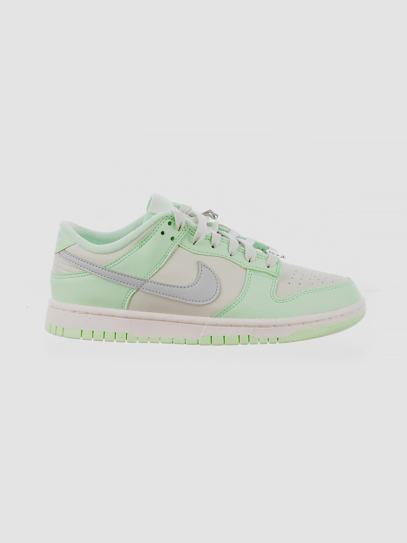Кроссовки NIKE Dunk Low Nn Se модель FN6344-001 Кроссовки NIKE Dunk Low Nn Se модель FN6344-001 Фото