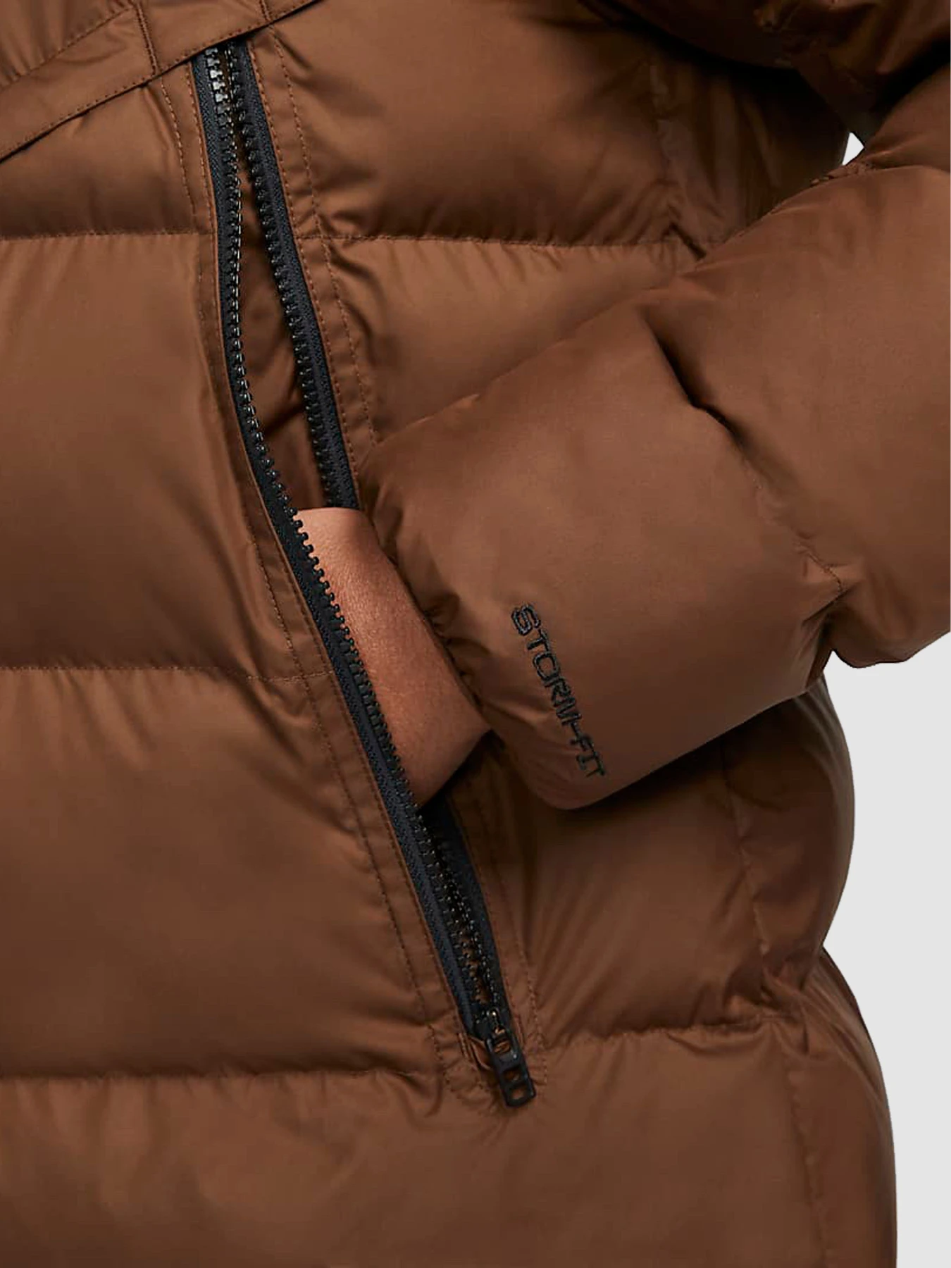 Куртки та дублянки NIKE Storm-Fit Windrunner модель DR9609-259 Куртки та дублянки NIKE Storm-Fit Windrunner модель DR9609-259 Фото