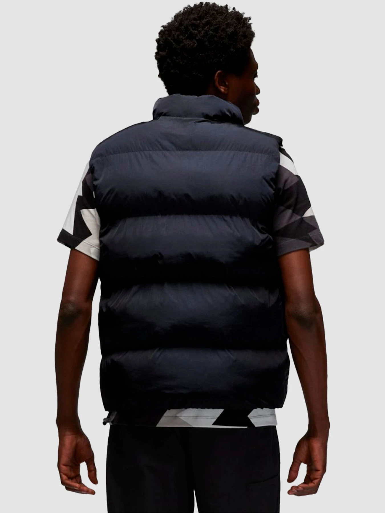 Куртки та дублянки Jordan M J Ess Stmt Eco Vest модель FB7307-010 Куртки та дублянки Jordan M J Ess Stmt Eco Vest модель FB7307-010 Фото