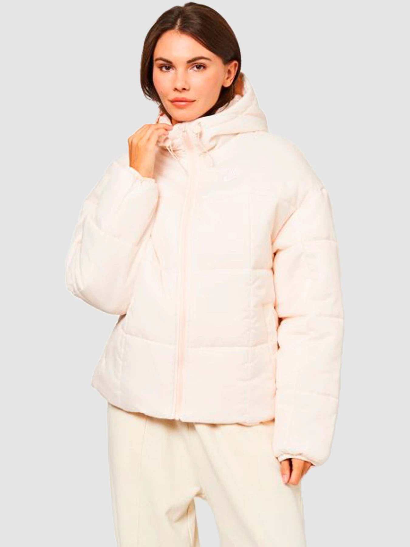 Куртки та дублянки NIKE Nsw Esstl Thrmr Clsc Puffer модель FB7672-838 Куртки та дублянки NIKE Nsw Esstl Thrmr Clsc Puffer модель FB7672-838 Фото