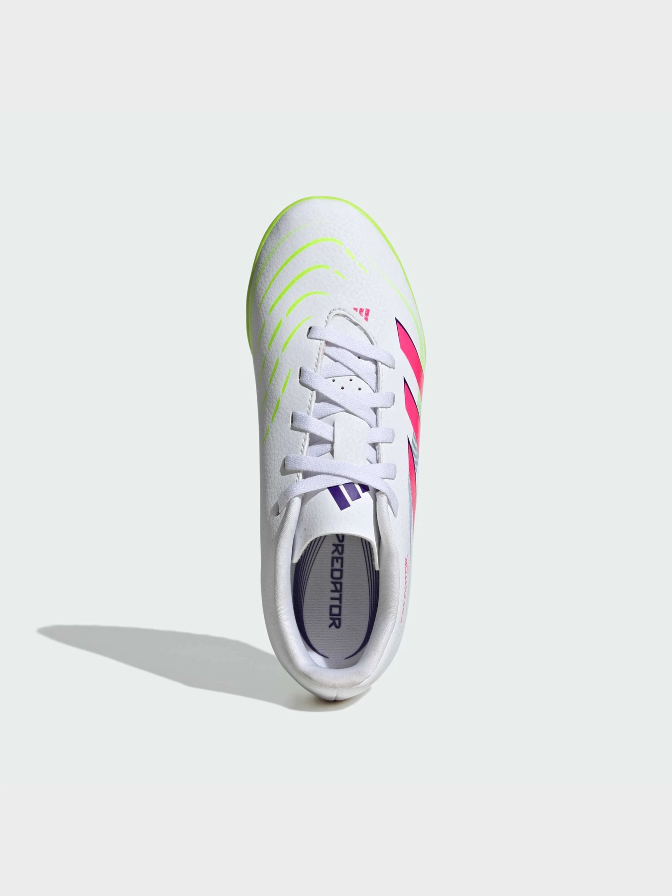 Кроссовки Adidas Predator модель ID3806 Кроссовки Adidas Predator модель ID3806 Фото