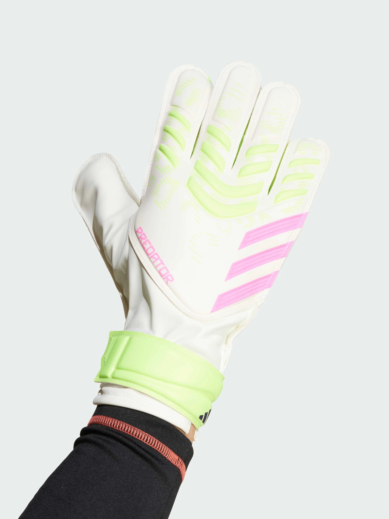 Перчатки для спорта Adidas Predator модель JH3806 Перчатки для спорта Adidas Predator модель JH3806 Фото