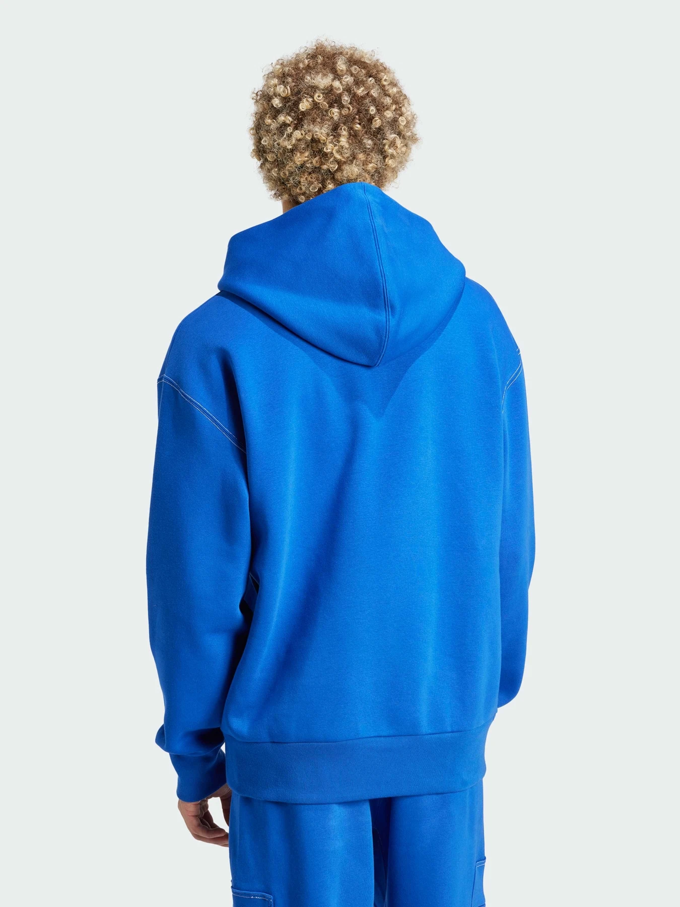 Худи и свитшоты Adidas модель JJ3667 Худи и свитшоты Adidas модель JJ3667 Фото