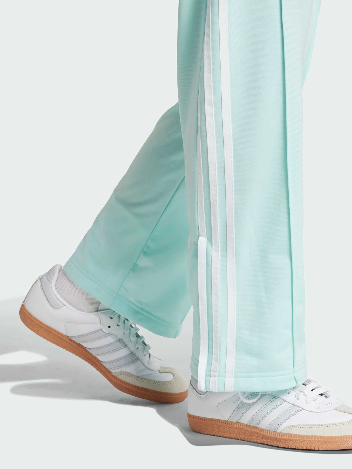 Брюки Adidas модель JC8287 Брюки Adidas модель JC8287 Фото