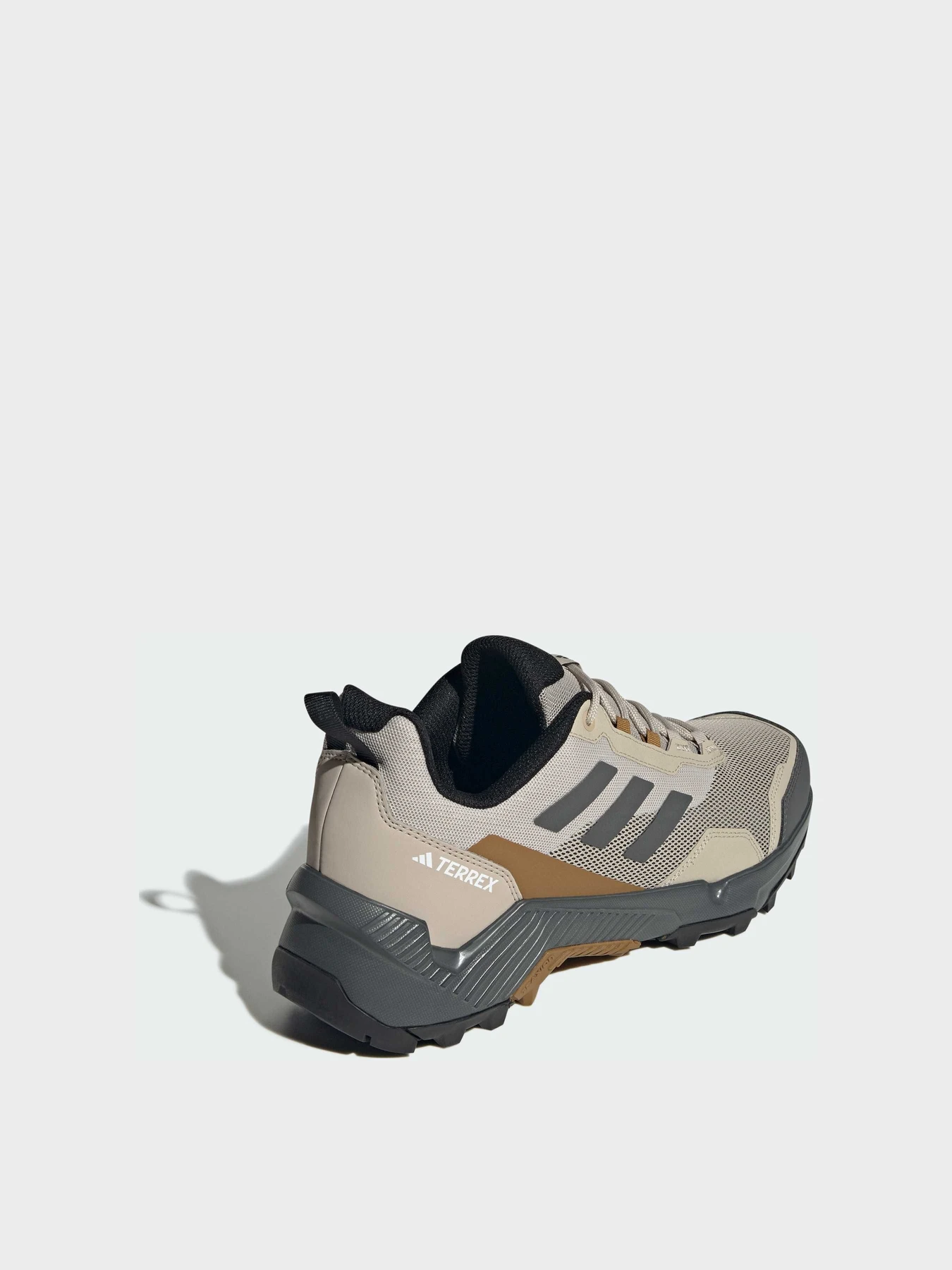 Кроссовки Adidas модель IH1166 Кроссовки Adidas модель IH1166 Фото