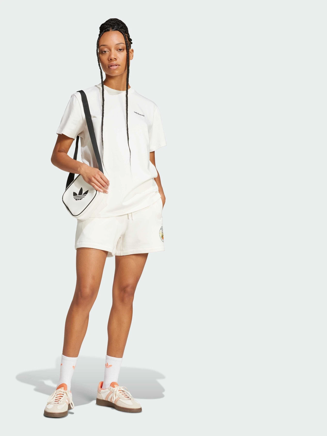 Футболки и поло Adidas Graphics модель JN6682 Футболки и поло Adidas Graphics модель JN6682 Фото