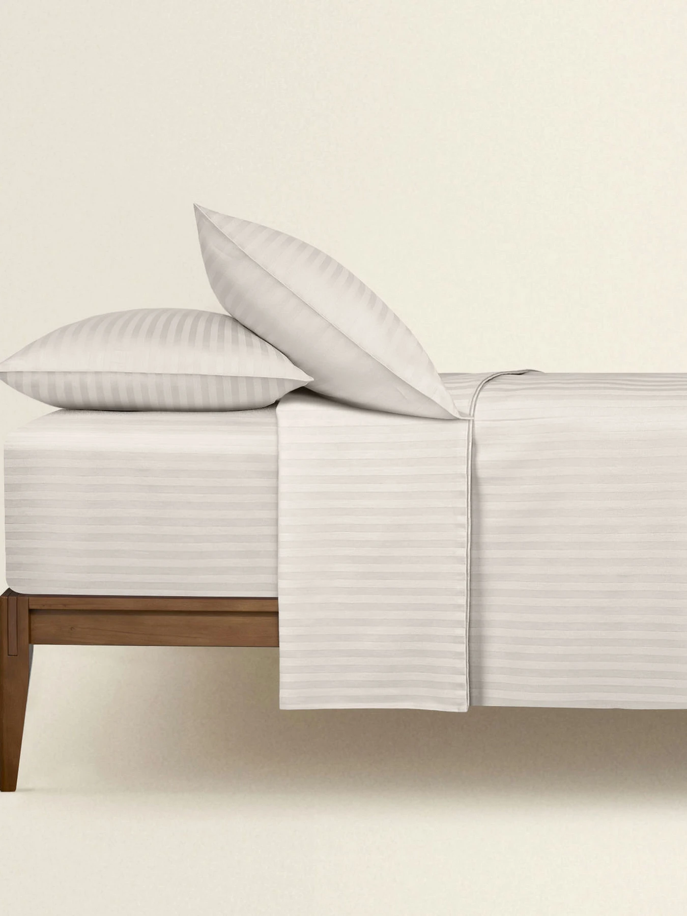 Набір наволочок сатин на подушку ALMOND Cosas модель SetPillow_StrSatin_02Almond_40x60 Фото