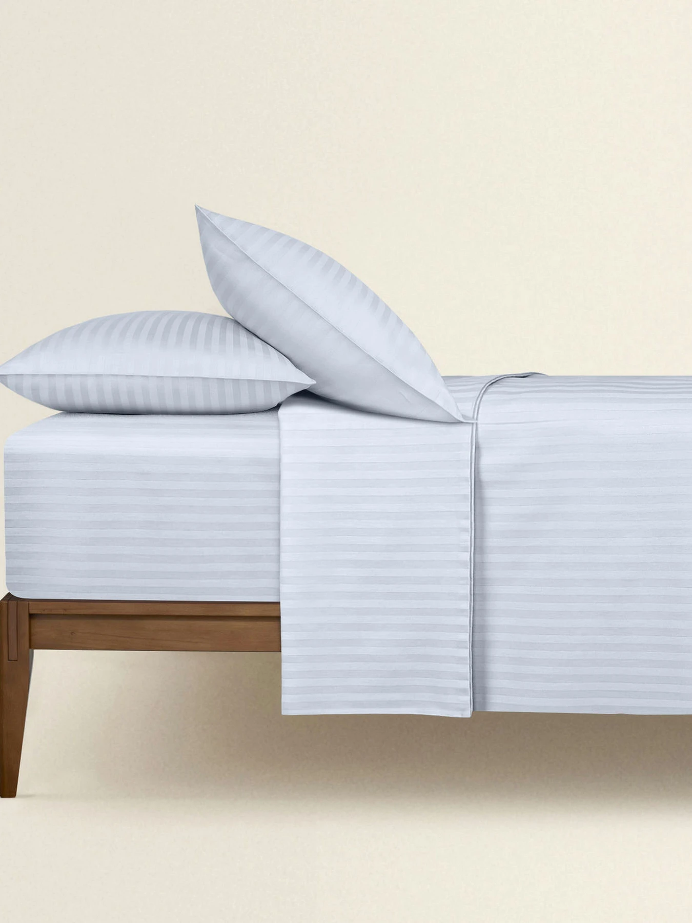 Набор наволочек сатин на подушку PORCELAIN Cosas модель SetPillow_StrSatin_01Porcelain_40x60 Фото