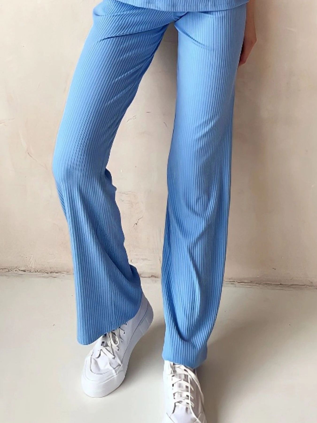 Брюки LadyLike модель ll189270064-blakitnij Брюки LadyLike модель ll189270064-blakitnij Фото