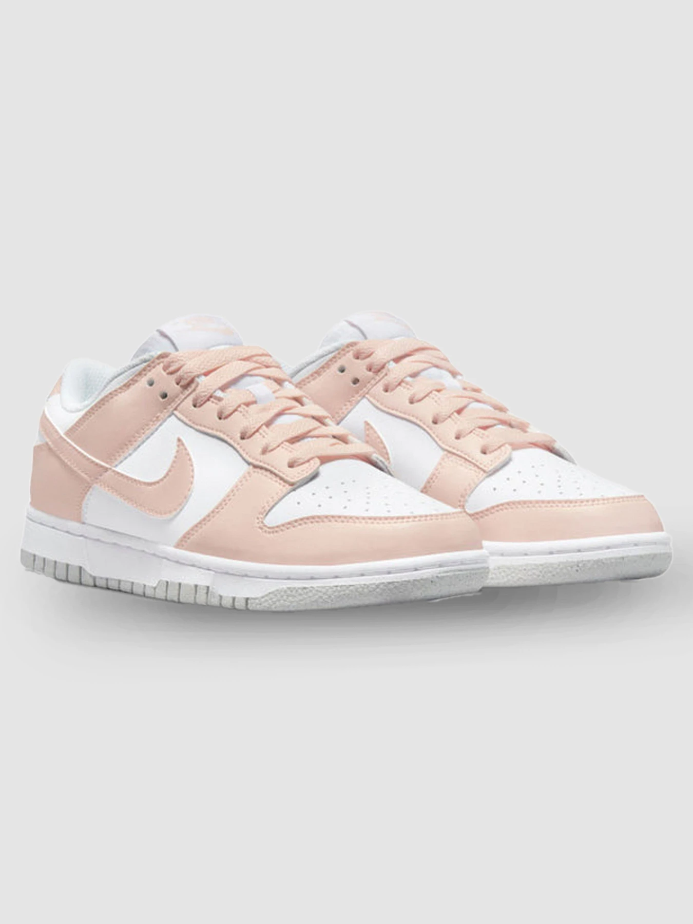 Кросівки NIKE W Dunk Low Next Nature модель DD1873-100 Кросівки NIKE W Dunk Low Next Nature модель DD1873-100 Фото