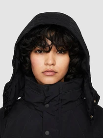 Куртки та дублянки Jordan Essentials Down Parka Jacket модель DH0781-010 Фото