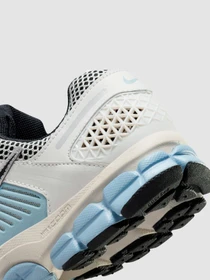Кроссовки NIKE Zoom Vomero 5 модель FQ7079-001 Фото