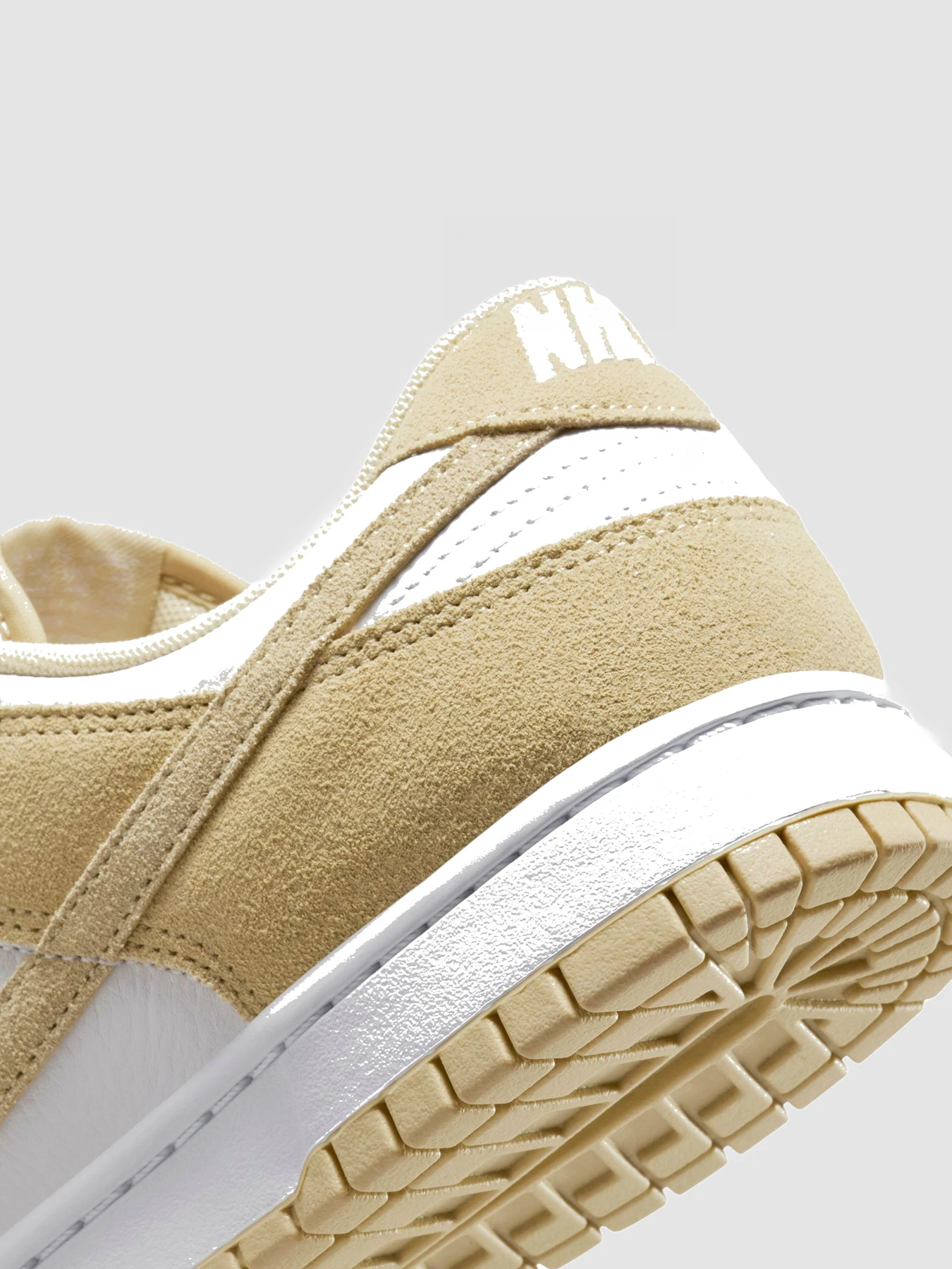 Кросівки NIKE Dunk Low Next Nature модель FQ8249-102 Фото