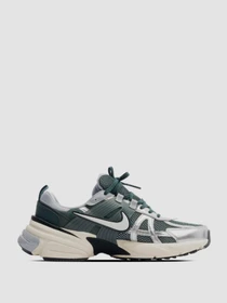 Кросівки NIKE V2k Run модель HJ4497-300 Фото
