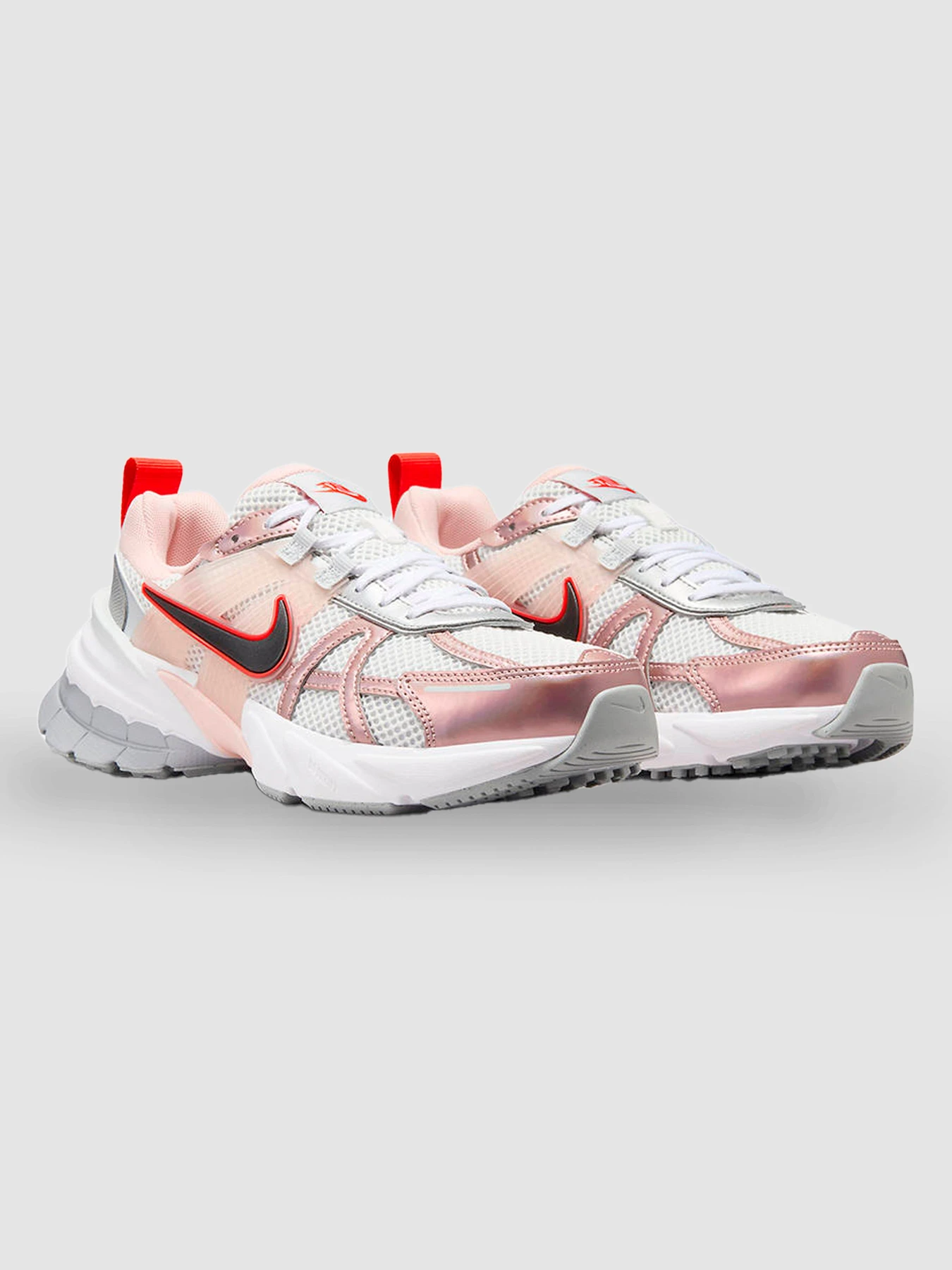 Кроссовки NIKE КроссV2k Run модель HF9997-100 Фото