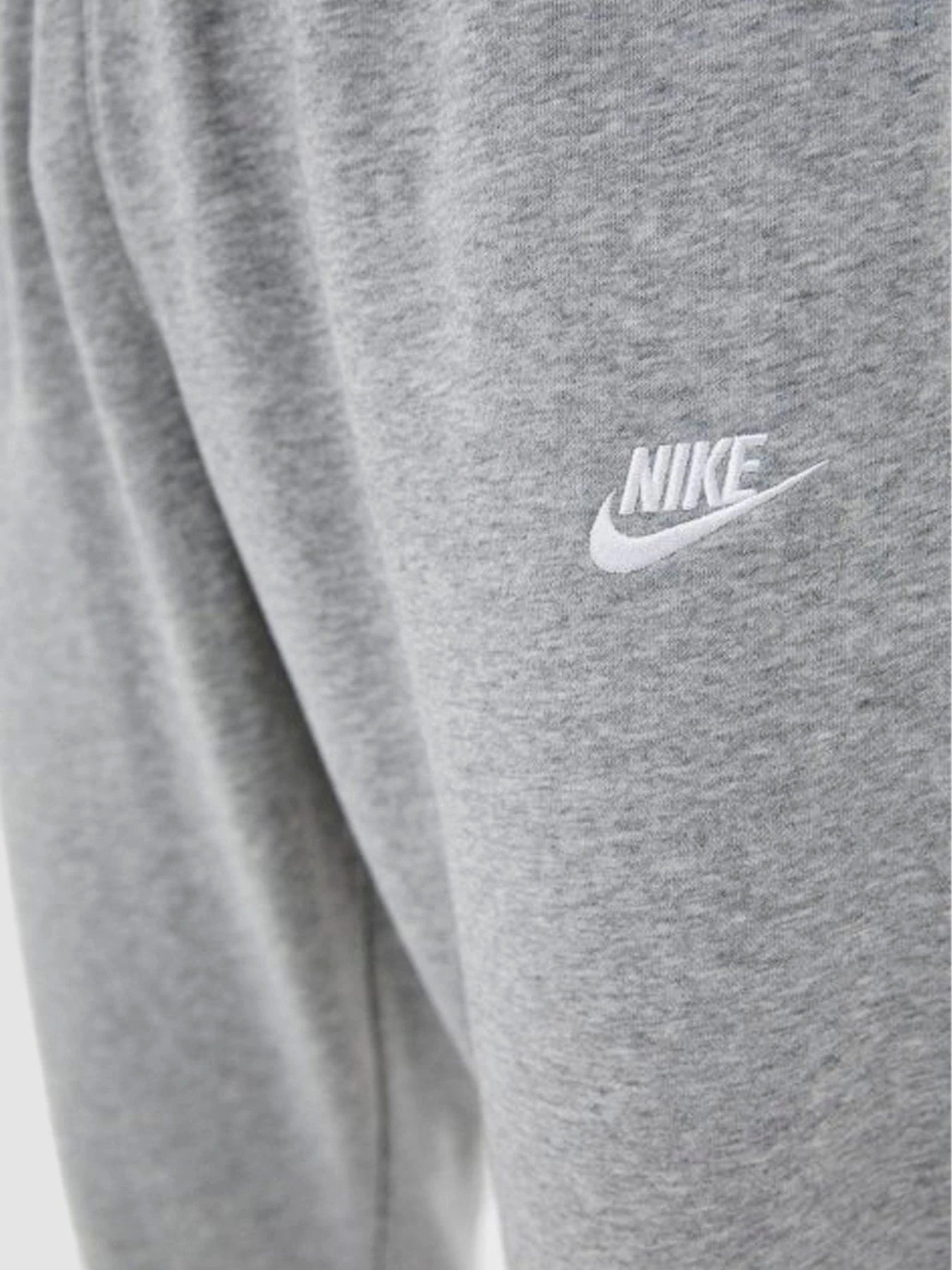 Брюки NIKE M Nsw Club Jggr Ft модель BV2679-063 Брюки NIKE M Nsw Club Jggr Ft модель BV2679-063 Фото