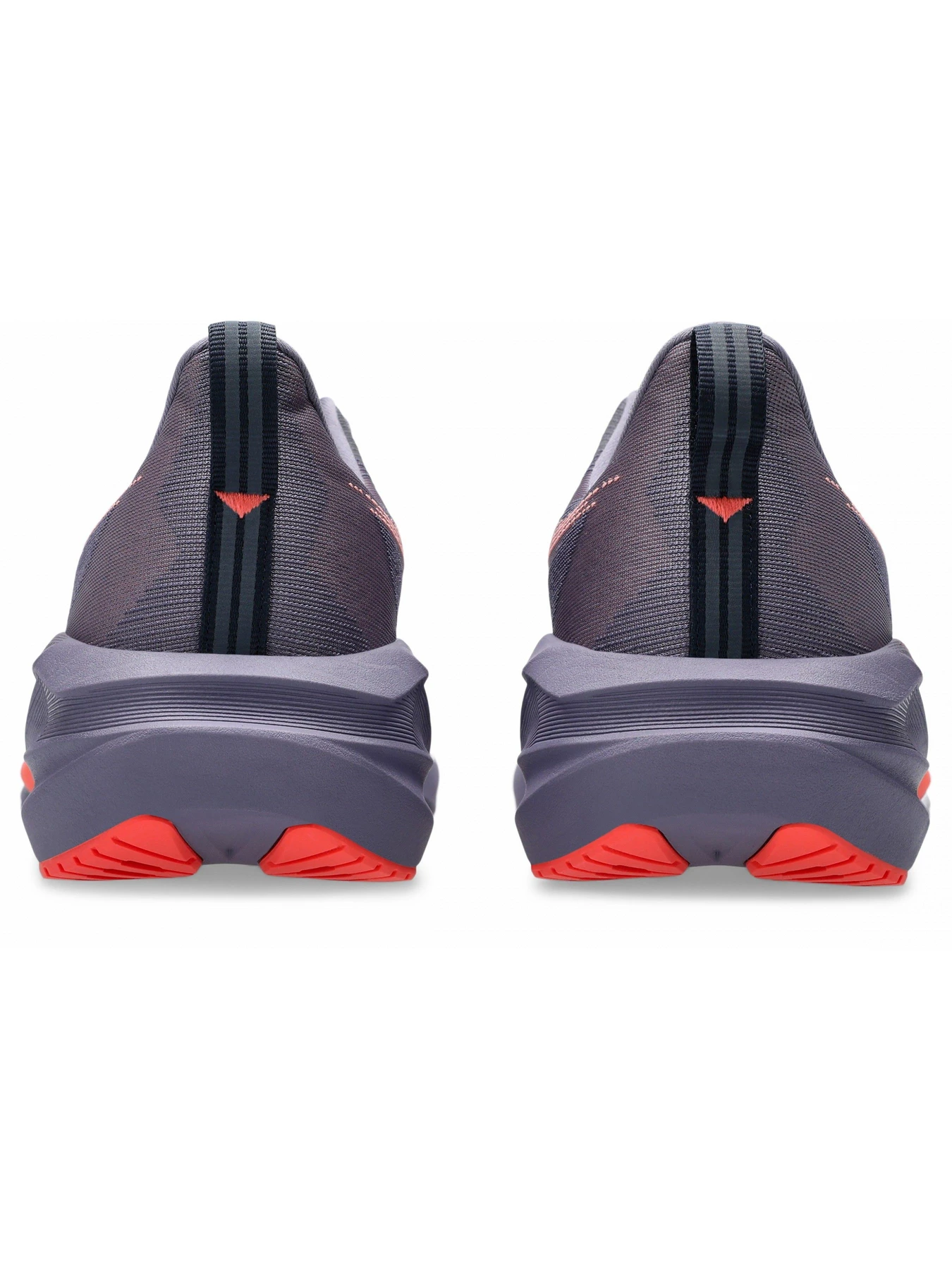 Кросівки Asics Novablast модель 1011B974-500 Фото